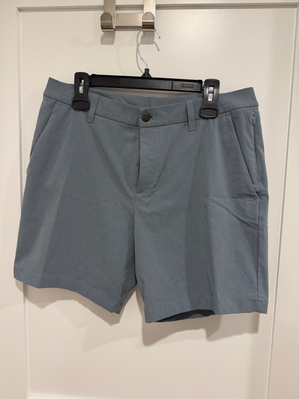 lululemon athletica Men's Light Slate Blue Flat-Front Shorts
